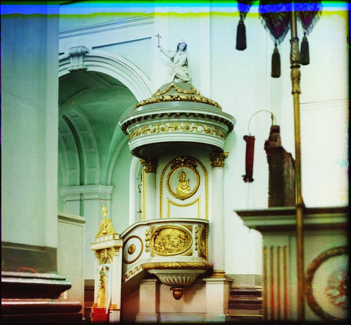 Кафедра, оставшаяся в Николаевском соборе с тех пор, как он был костелом. Полоцк