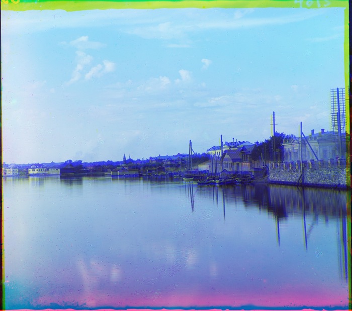 Набережная пруда в Екатеринбурге