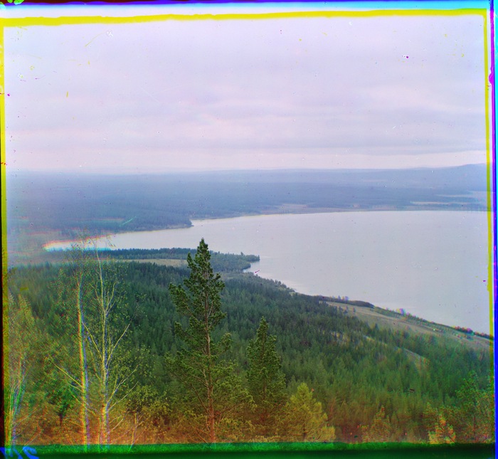 Вид с горы на Ильменское озеро около ст. Миас