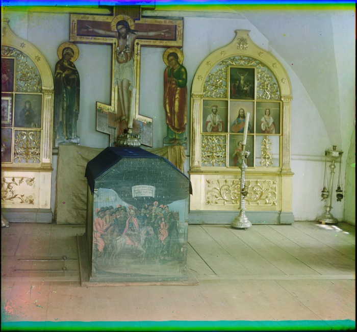 Могила Преподобного Далмата в Успенском соборе