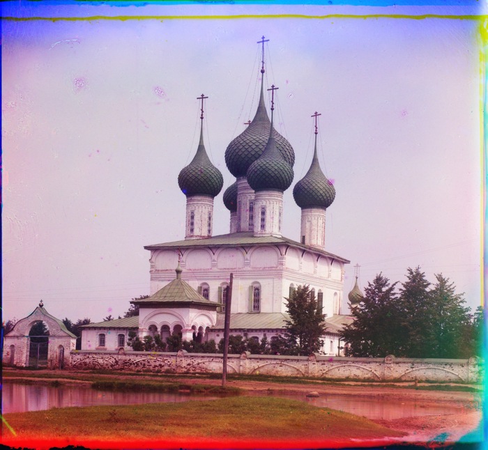 Церковь Федоровской Божьей Матери (летняя)