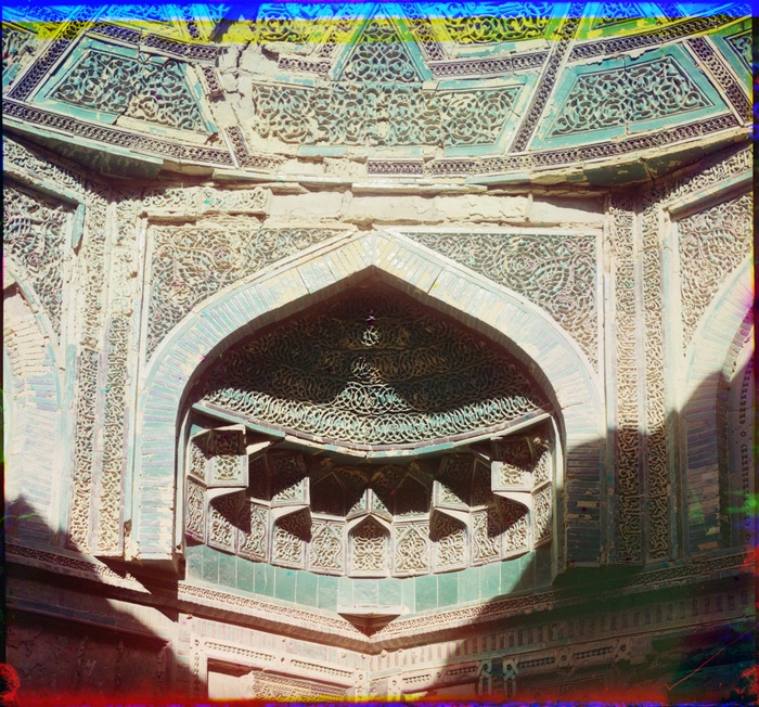 Деталь внутри гробницы Баян-Кули-Хан