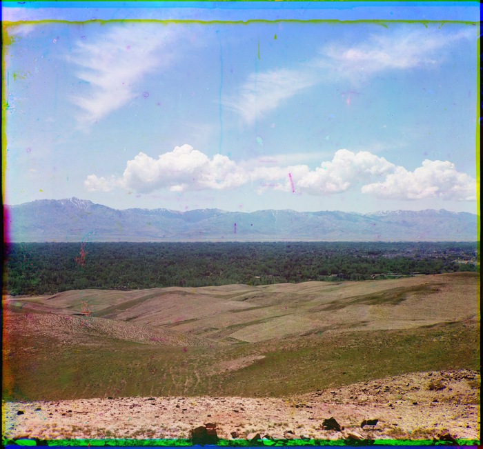 Заравшанский хребет с севера с Чапан-Ата