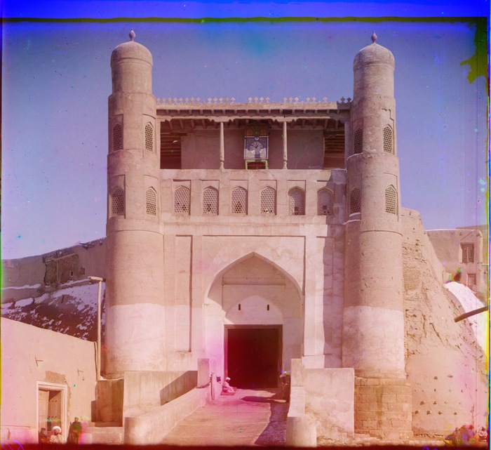 Въезд во дворец эмира в Старой Бухаре
